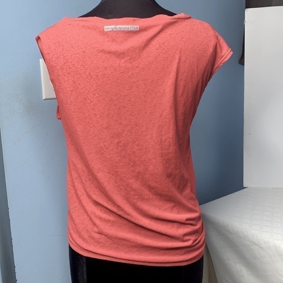 Gymshark Womens Red Coral Nikki Blackketter Care free Tee Shirt Top Size Small - Picture 3 of 8